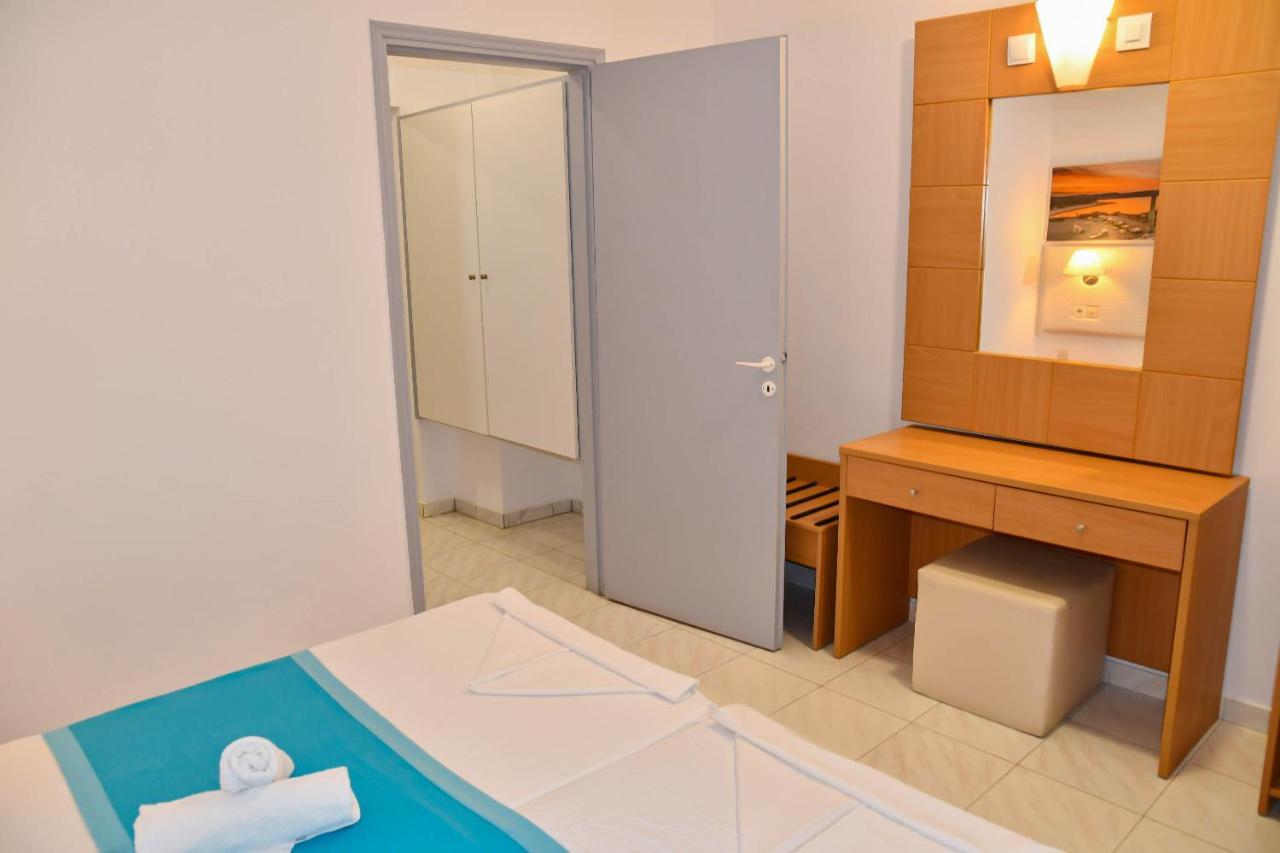 Blue Nest Hotel Tigkaki  Ngoại thất bức ảnh