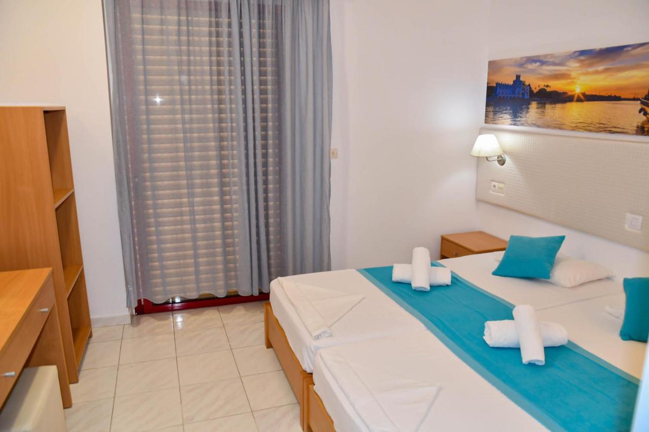 Blue Nest Hotel Tigkaki  Ngoại thất bức ảnh