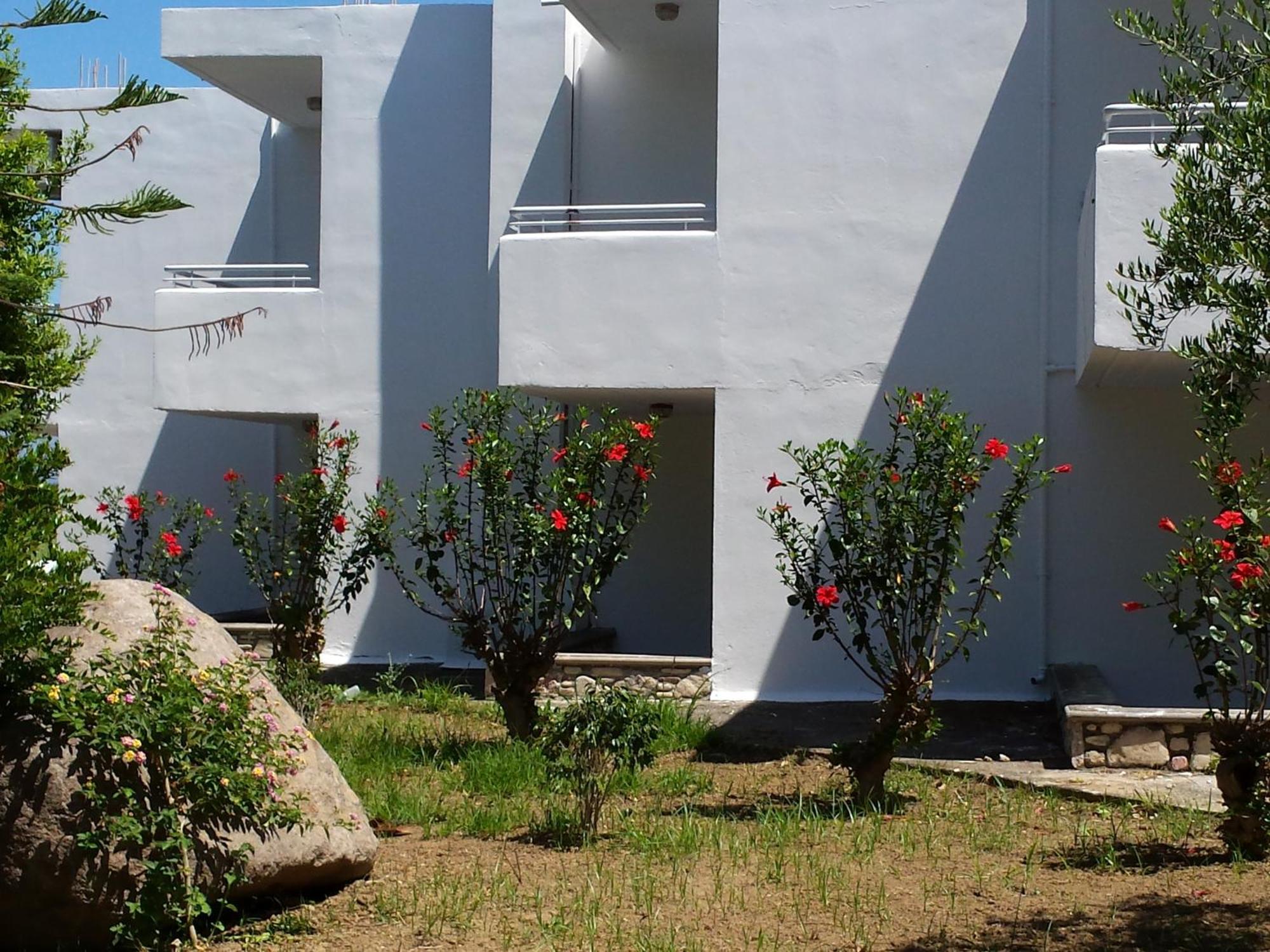 Blue Nest Hotel Tigkaki  Phòng bức ảnh