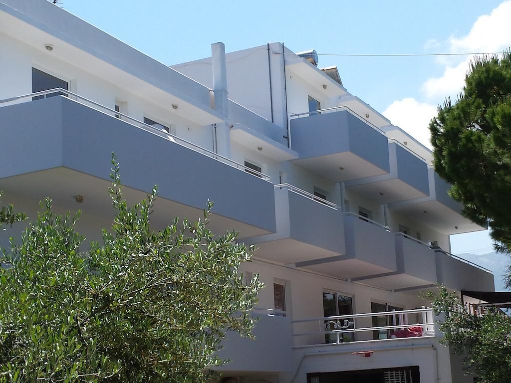 Blue Nest Hotel Tigkaki  Phòng bức ảnh