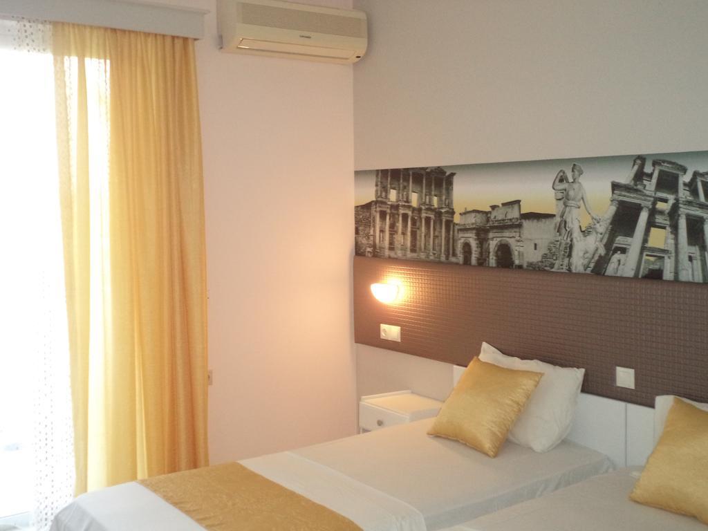Blue Nest Hotel Tigkaki  Ngoại thất bức ảnh