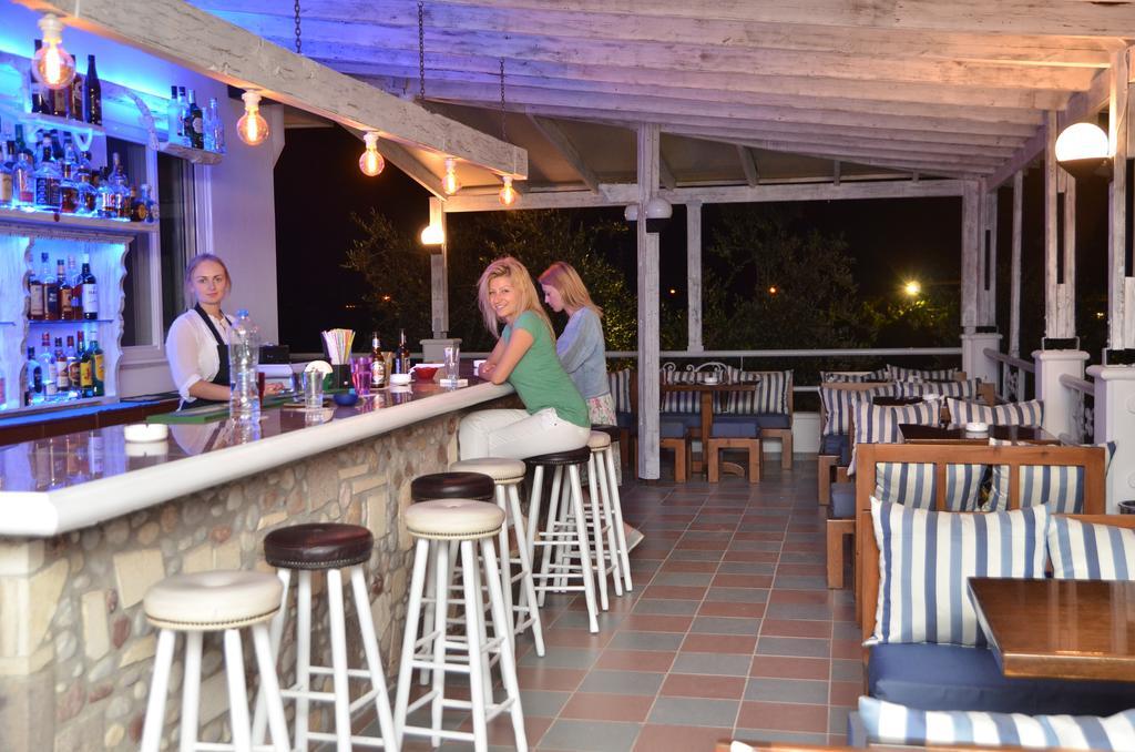 Blue Nest Hotel Tigkaki  Ngoại thất bức ảnh