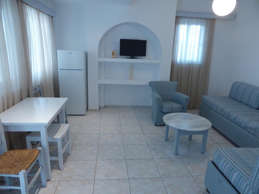 Blue Nest Hotel Tigkaki  Ngoại thất bức ảnh